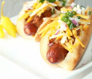 Spicy Chili Cheese Dogs-Creole Contessa