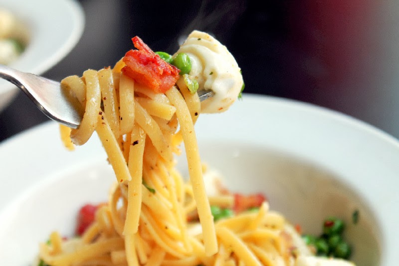 pasta peas and bacon with marinated mozzarella balls
