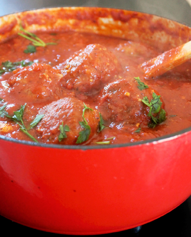 Meatballs with Red Sauce (3) Creole Contessa